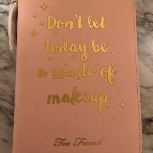 💖Too Faced Boss Beauty Agenda & Palette💖